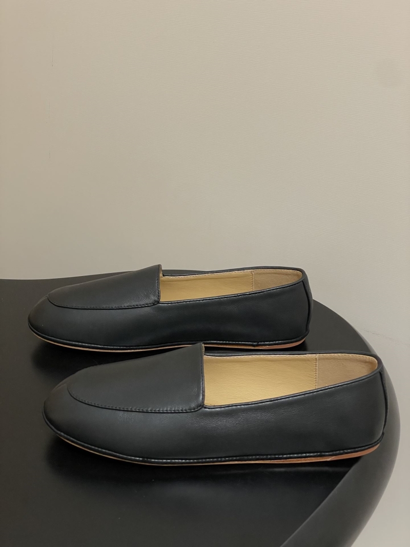 L0r0 P1ana loafers
